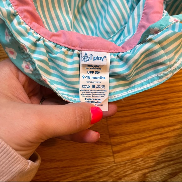 i Play floral print sun hat size 9-18 months - Picture 3 of 5